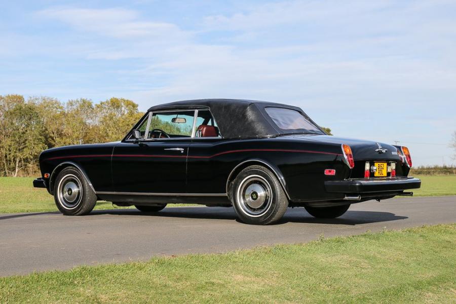  Rolls-Royce Corniche Cabriolet 1981 года  (фото 14 из 36)